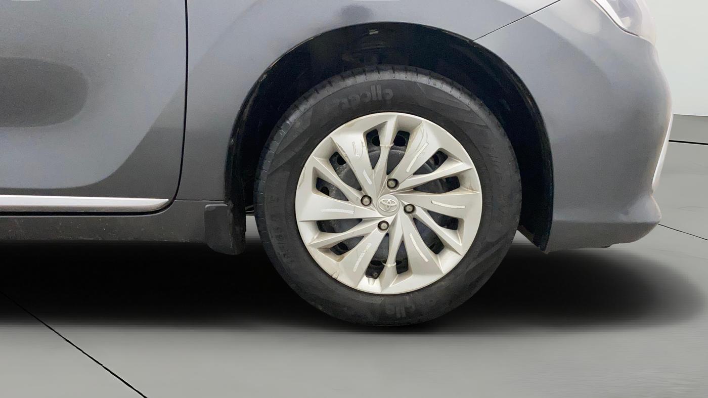2022 Toyota Glanza E, Petrol, Manual, 71,208 km, Right Front Wheel