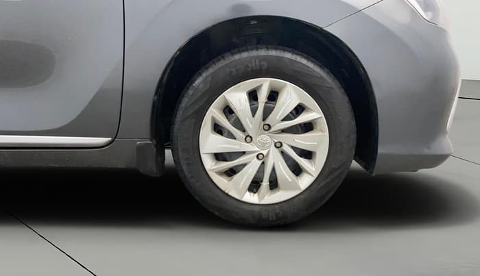 2022 Toyota Glanza E, Petrol, Manual, 71,208 km, Right Front Wheel