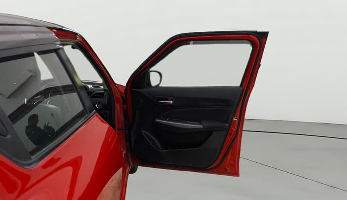 2021 Maruti Swift ZXI PLUS, Petrol, Manual, 46,027 km, RHS Front Door
