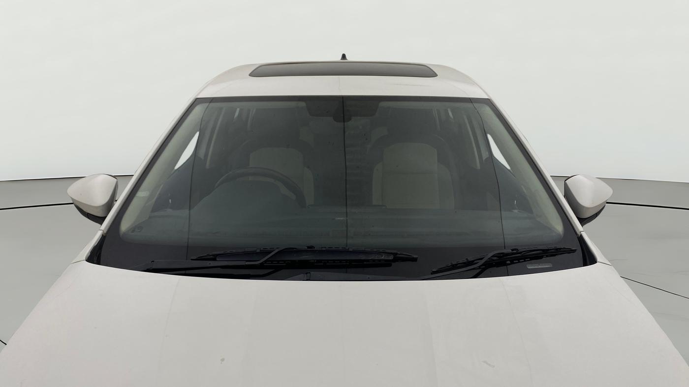 2022 Skoda SLAVIA STYLE 1.0L TSI AT, Petrol, Automatic, 1,33,293 km, Front Windshield