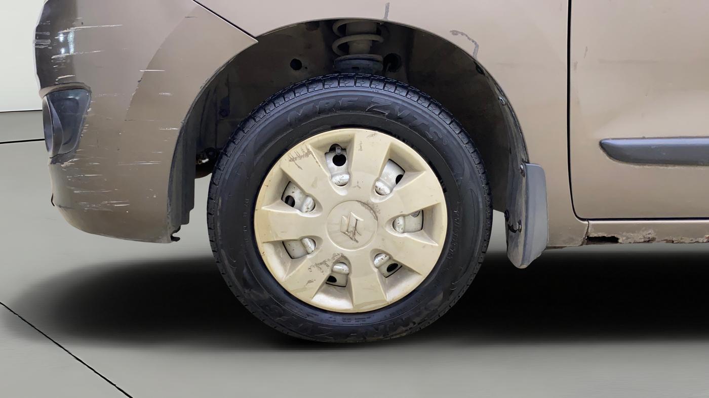 2013 Maruti Wagon R 1.0 LXI, Petrol, Manual, 37,023 km, Left Front Wheel