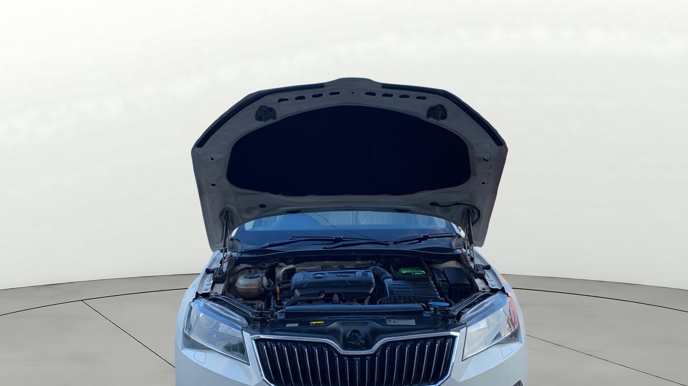 2018 Skoda Superb L&K 1.8 TSI AT, Petrol, Automatic, 82,371 km, Open Bonet