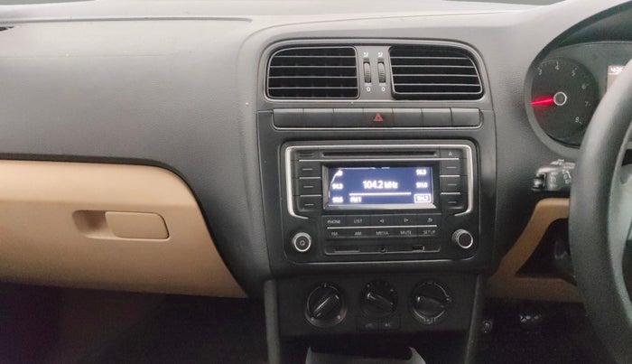 2016 Volkswagen Ameo COMFORTLINE 1.2L, Petrol, Manual, 77,841 km, Air Conditioner