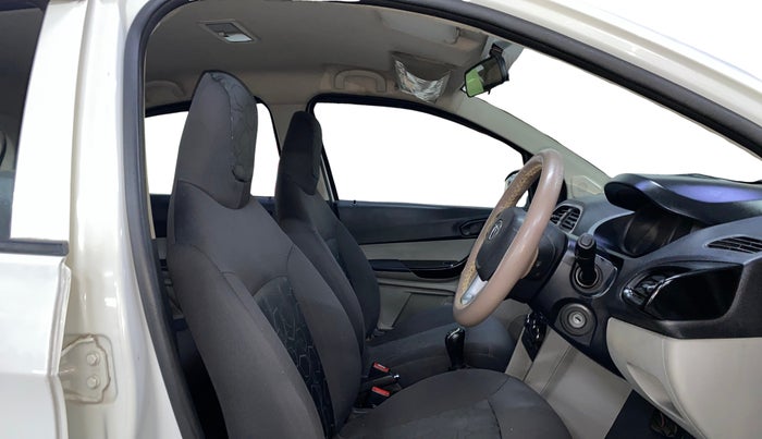 2017 Tata Tiago XT PETROL, Petrol, Manual, 48,903 km, Right Side Front Door Cabin