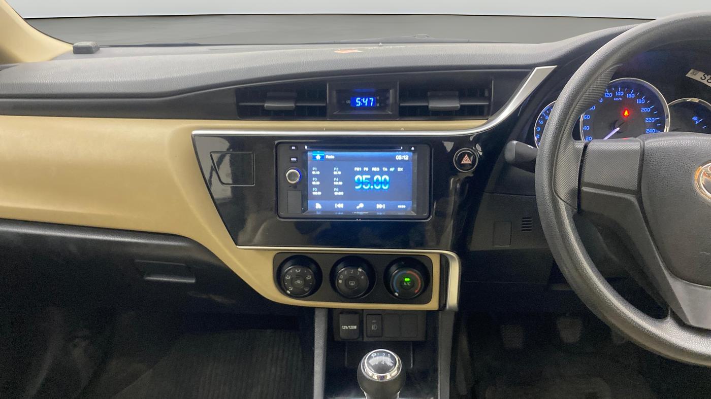 2018 Toyota Corolla Altis J PETROL, Petrol, Manual, 70,965 km, Air Conditioner