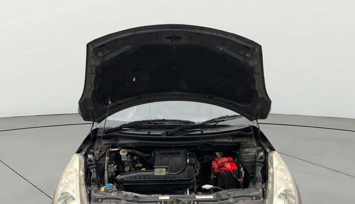 2016 Maruti Swift LXI (O), Petrol, Manual, 71,822 km, Open Bonet