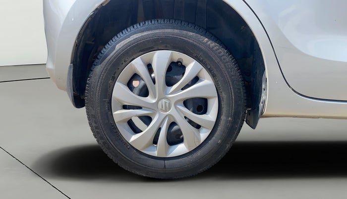 2019 Maruti Swift VXI, Petrol, Manual, 70,199 km, Right Rear Wheel