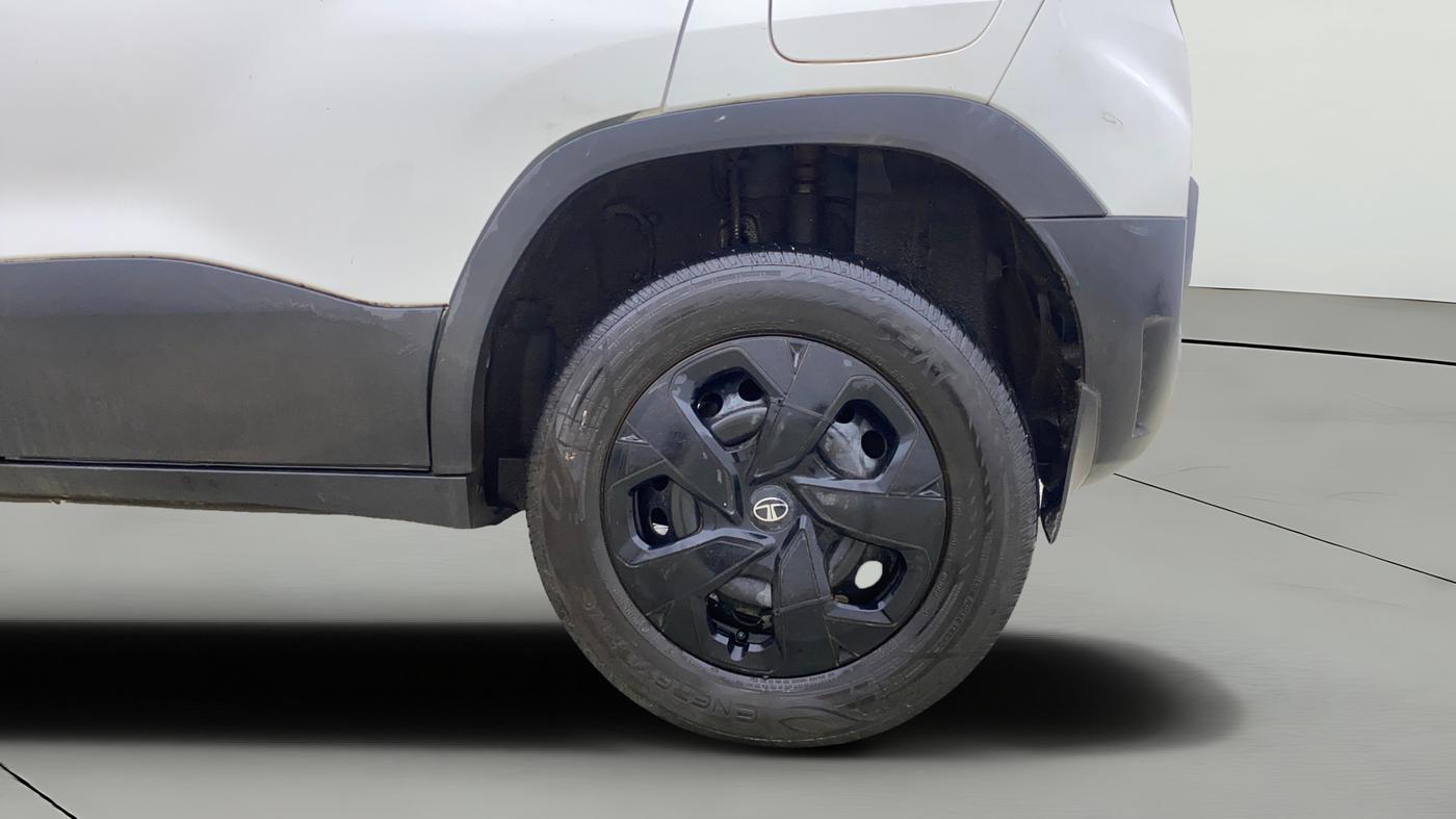 2025 Tata PUNCH Adventure Plus iCNG, CNG, Manual, 12,203 km, Left Rear Wheel