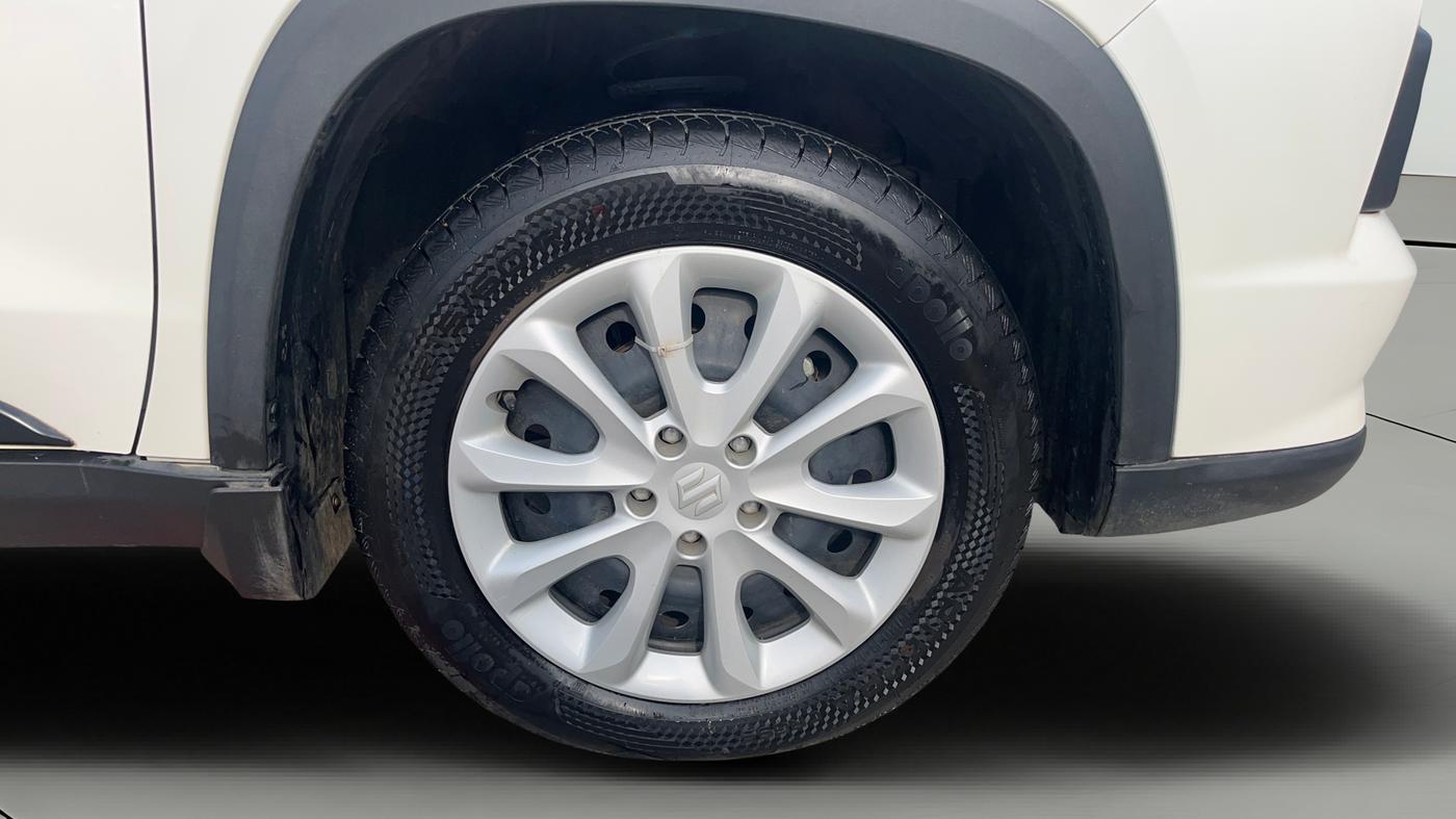 2024 Maruti Grand Vitara DELTA SMART HYBRID, Petrol, Manual, 14,199 km, Right Front Wheel