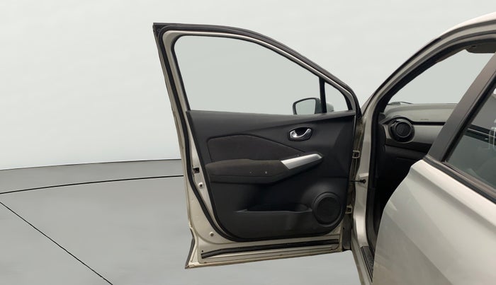 2019 Nissan Kicks XL 1.5, Petrol, Manual, 63,751 km, LHS Front Door