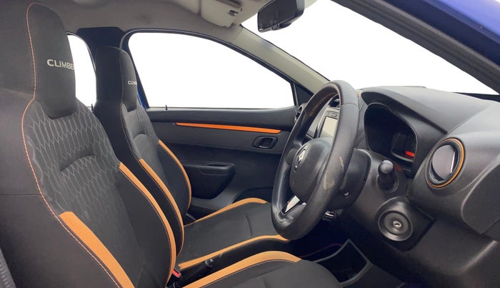 2017 Renault Kwid CLIMBER 1.0 AMT, Petrol, Automatic, 39,733 km, Right Side Front Door Cabin