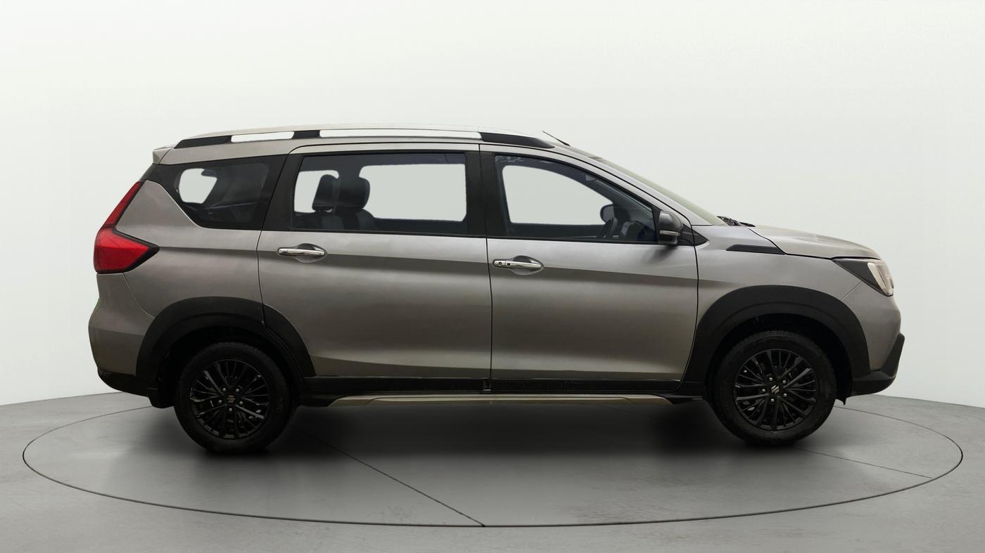 2021 Maruti XL6 ALPHA AT, Petrol, Automatic, 1,16,186 km, Right Side View