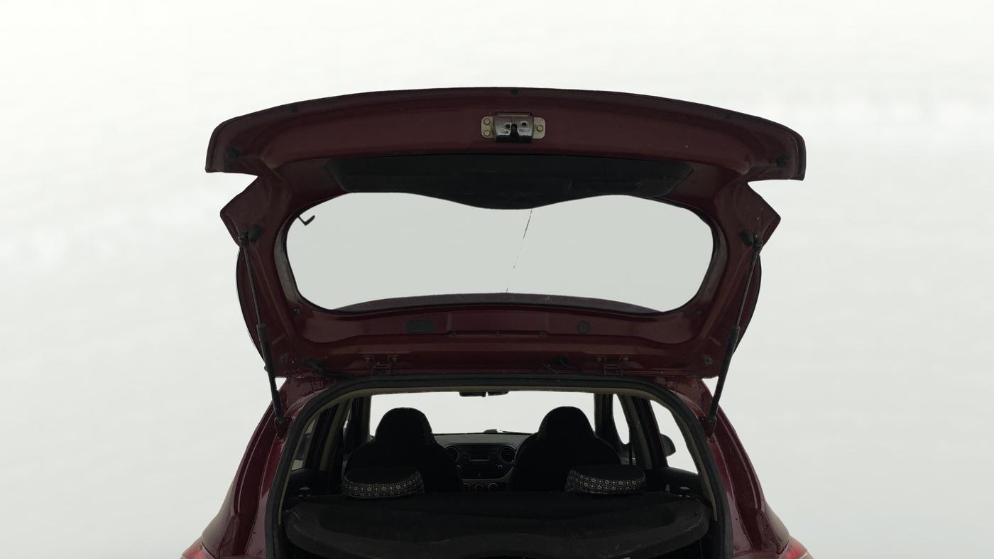 2016 Hyundai Grand i10 ASTA (O) AT 1.2 KAPPA VTVT, CNG, Automatic, 1,17,677 km, Boot Door Open