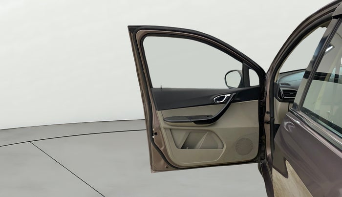 2017 Tata Tiago XZ PETROL, CNG, Manual, 84,453 km, LHS Front Door