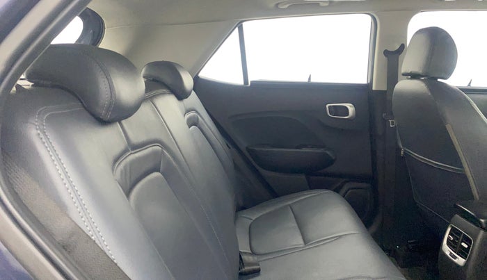 2021 Hyundai VENUE SX 1.0 TURBO, Petrol, Manual, 78,644 km, Right Side Rear Door Cabin