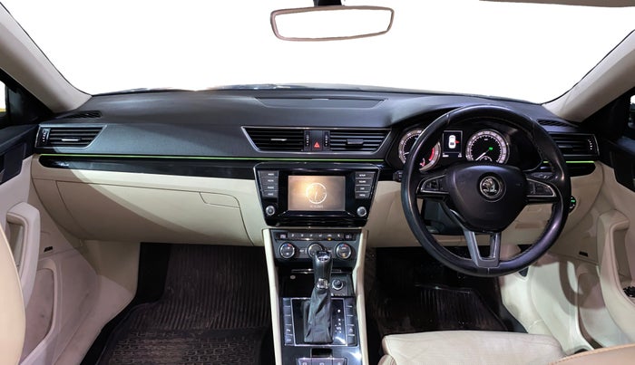 2016 Skoda Superb L&K 1.8 TSI AT, Petrol, Automatic, 28,278 km, Dashboard