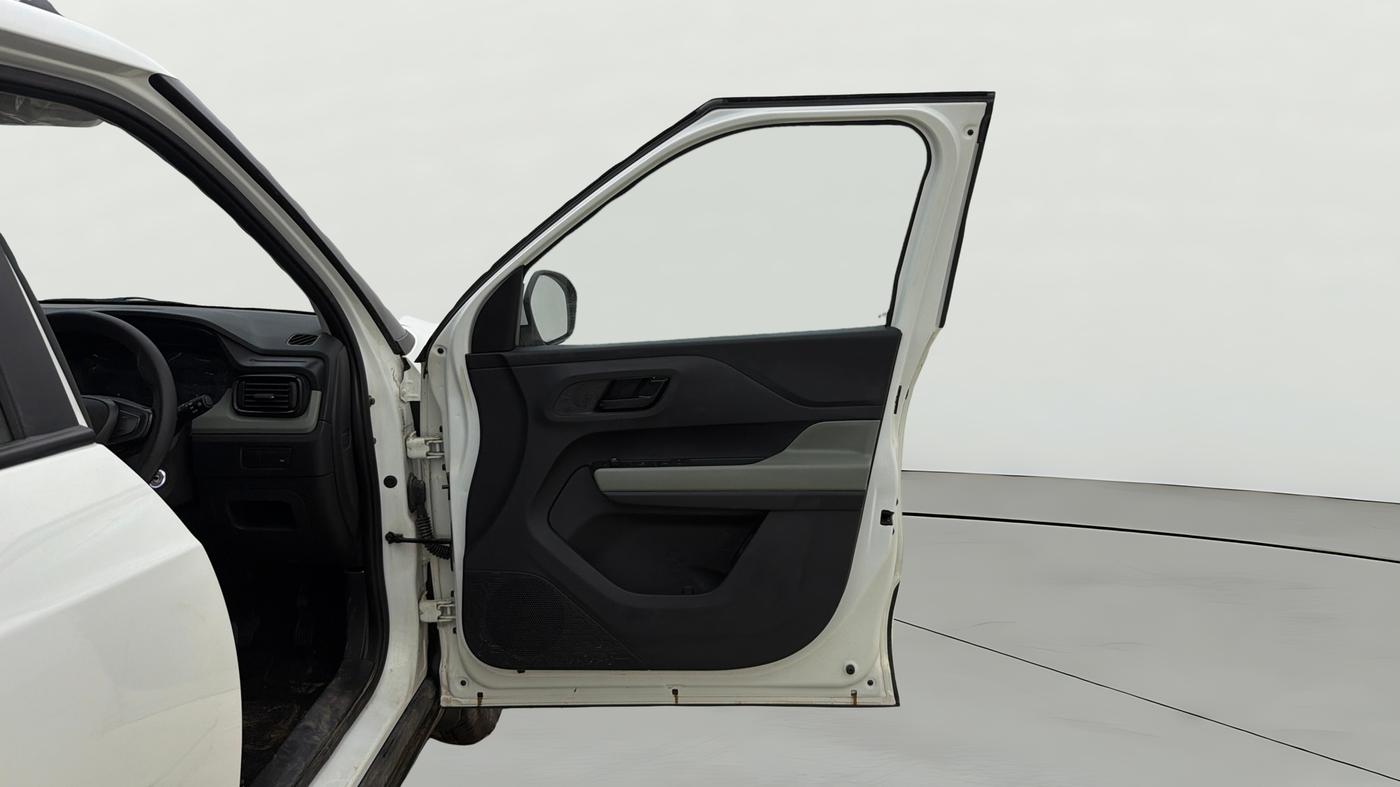 2025 Tata PUNCH Adventure (S) iCNG, CNG, Manual, 4,858 km, RHS Front Door