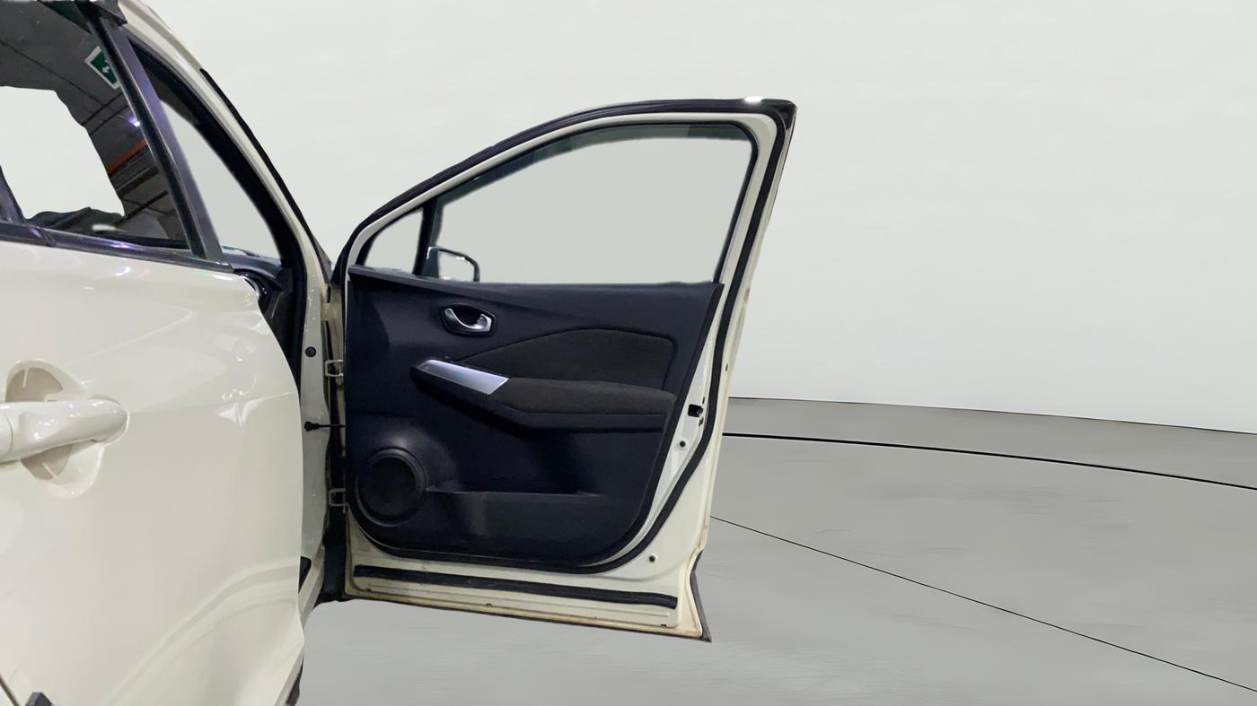 2019 Nissan Kicks XV DIESEL, Diesel, Manual, 96,683 km, RHS Front Door