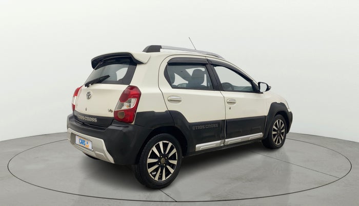2014 Toyota Etios CROSS 1.4 VD, Diesel, Manual, 1,27,222 km, Right Back Diagonal