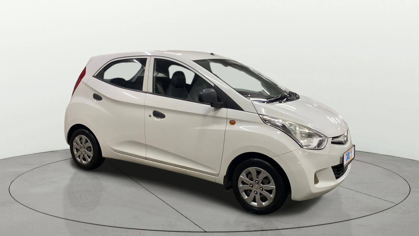2015 Hyundai Eon MAGNA +, Petrol, Manual, 45,523 km, Right Front Diagonal