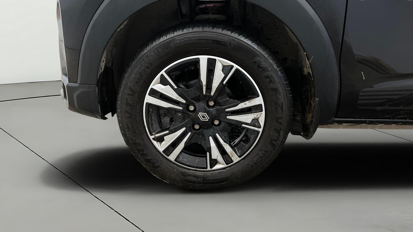 2025 Renault TRIBER Emotion EASY-R AMT, Petrol, Automatic, 7,119 km, Left Front Wheel