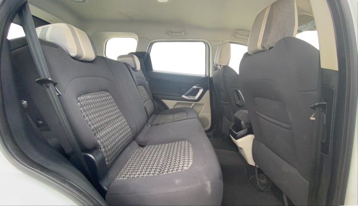 2021 Tata Safari XM, Diesel, Manual, 60,068 km, Right Side Rear Door Cabin