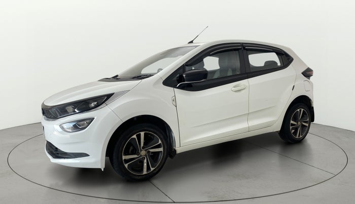2022 Tata ALTROZ XZ PETROL, Petrol, Manual, 42,656 km, Left Front Diagonal