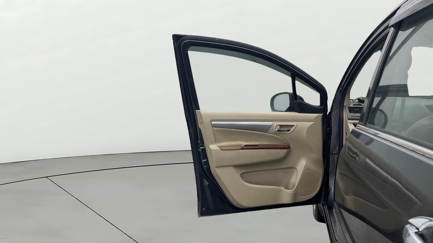2017 Maruti Ertiga VXI, Petrol, Manual, 1,14,288 km, LHS Front Door