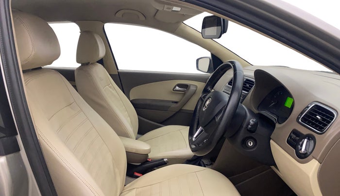 2014 Skoda Rapid ELEGANCE 1.6 MPI AT, Petrol, Automatic, 77,700 km, Right Side Front Door Cabin