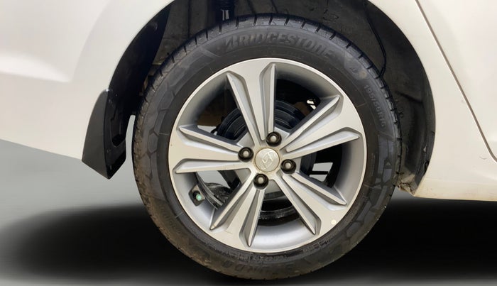 2018 Hyundai Verna 1.6 VTVT SX O, Petrol, Manual, 74,340 km, Right Rear Wheel