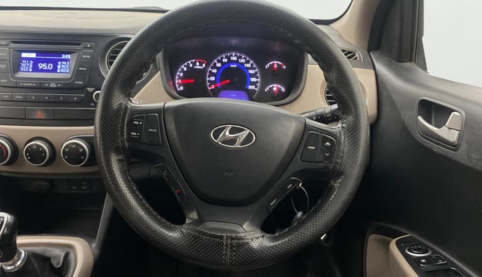 2015 Hyundai Grand i10 SPORTZ 1.1 CRDI, Diesel, Manual, 1,38,343 km, Steering Wheel Close Up