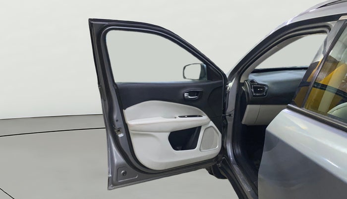 2018 Jeep Compass LIMITED 2.0 DIESEL, Diesel, Manual, 82,723 km, LHS Front Door