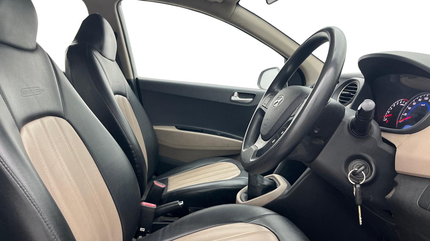 2018 Hyundai Grand i10 SPORTZ 1.2 KAPPA VTVT, Petrol, Manual, 71,176 km, Right Side Front Door Cabin