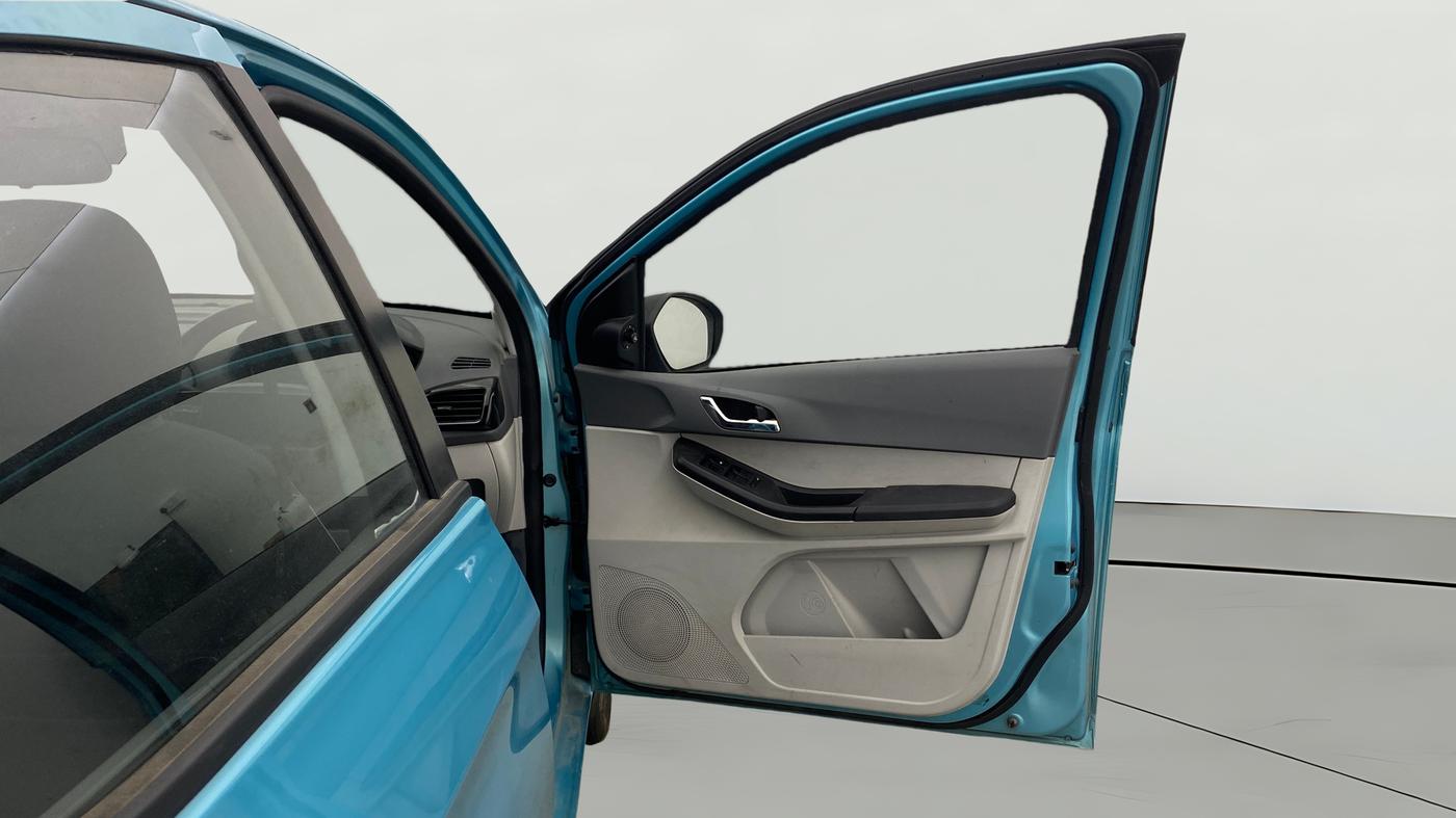 2025 Tata Tiago XZ PLUS PETROL, Petrol, Manual, 21,511 km, RHS Front Door