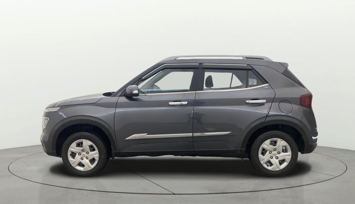 2022 Hyundai VENUE S+ 1.2, CNG, Manual, 56,314 km, Left Side