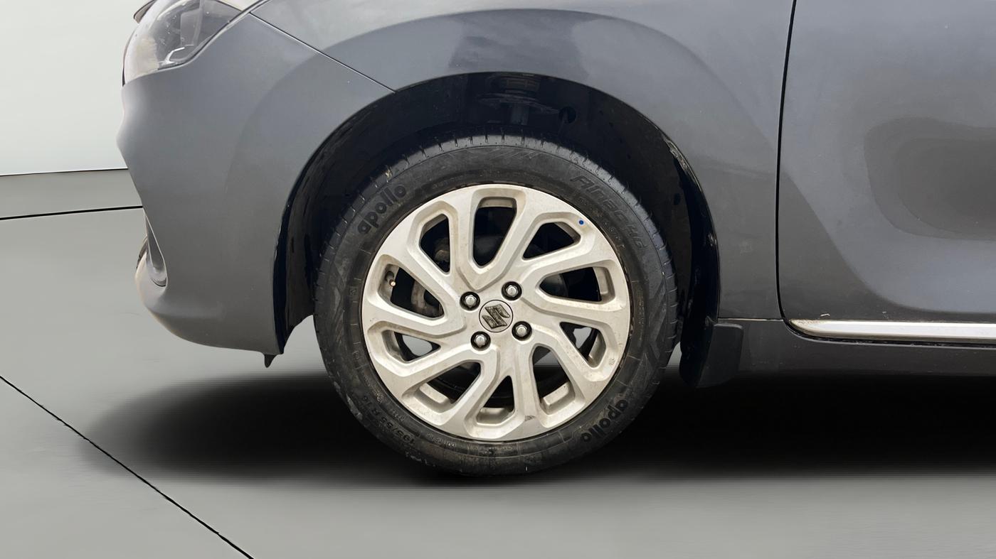 2022 Maruti Baleno ZETA PETROL 1.2, Petrol, Manual, 33,289 km, Left Front Wheel