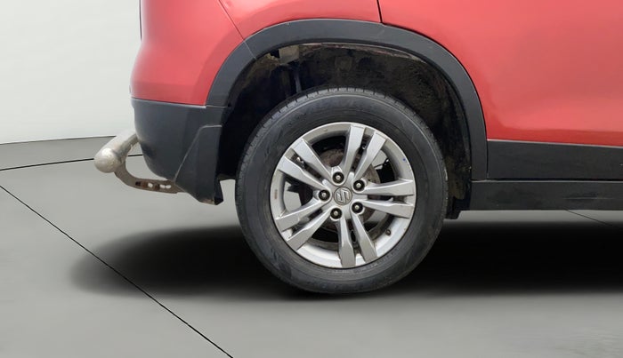 2017 Maruti Vitara Brezza ZDI, Diesel, Manual, 1,39,612 km, Right Rear Wheel