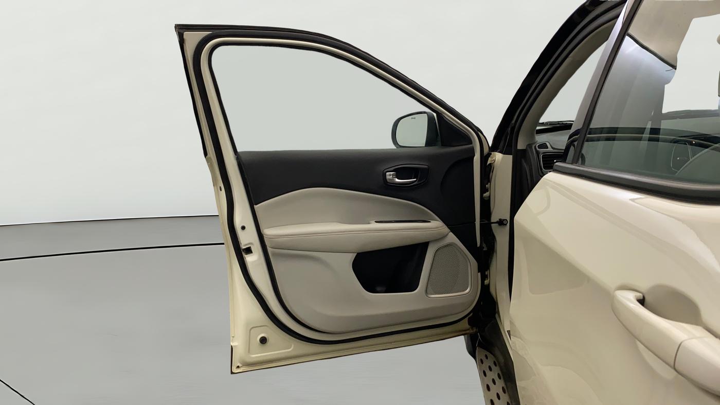 2020 Jeep Compass LIMITED PLUS PETROL AT, Petrol, Automatic, 81,155 km, LHS Front Door