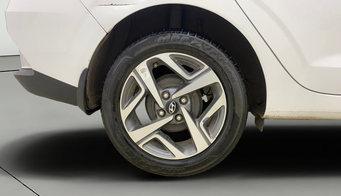 2023 Hyundai AURA SX 1.2 CNG, CNG, Manual, 31,834 km, Right Rear Wheel