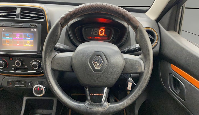 2017 Renault Kwid CLIMBER 1.0 AMT, Petrol, Automatic, 60,439 km, Steering Wheel Close Up