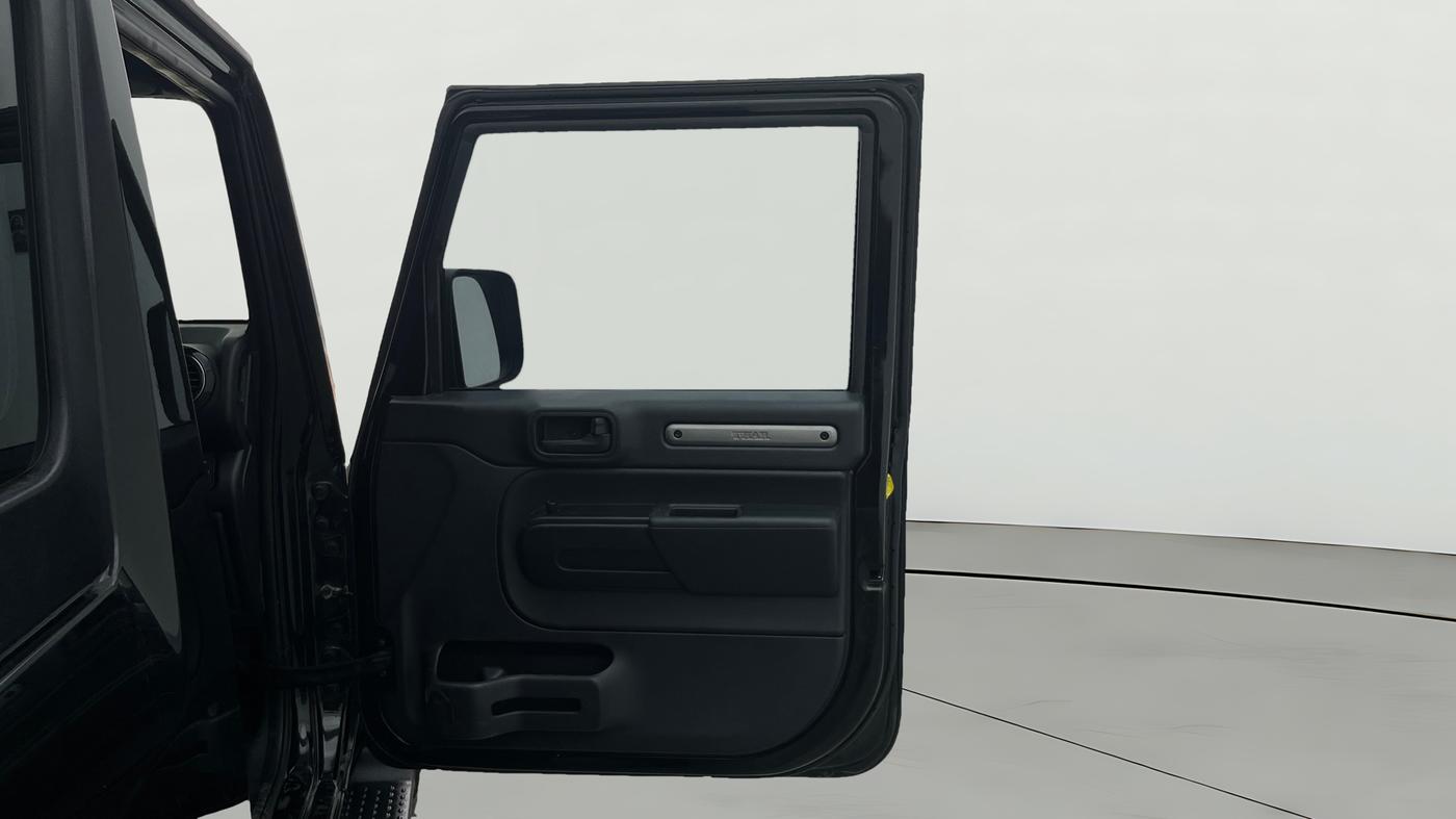 2022 Mahindra Thar LX PETROL HT 4WD AT, Petrol, Automatic, 67,152 km, RHS Front Door