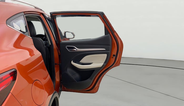 2022 MG ASTOR SHARP EX 1.5 MT, Petrol, Manual, 25,603 km, RHS Rear Door