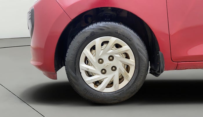 2022 Hyundai NEW SANTRO SPORTZ EXECUTIVE MT CNG, CNG, Manual, 1,15,712 km, Left Front Wheel