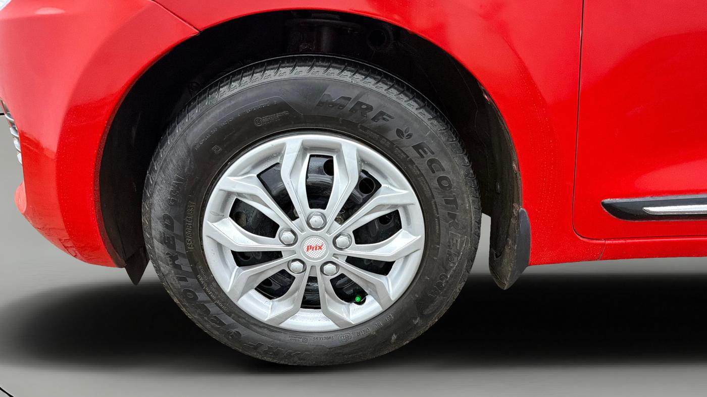 2021 Maruti Swift VXI AMT, Petrol, Automatic, 49,557 km, Left Front Wheel