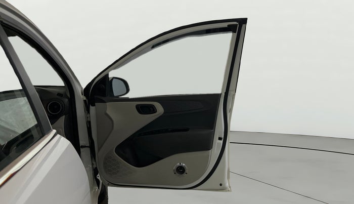 2020 Hyundai AURA S 1.2 AMT, Petrol, Automatic, 47,895 km, RHS Front Door