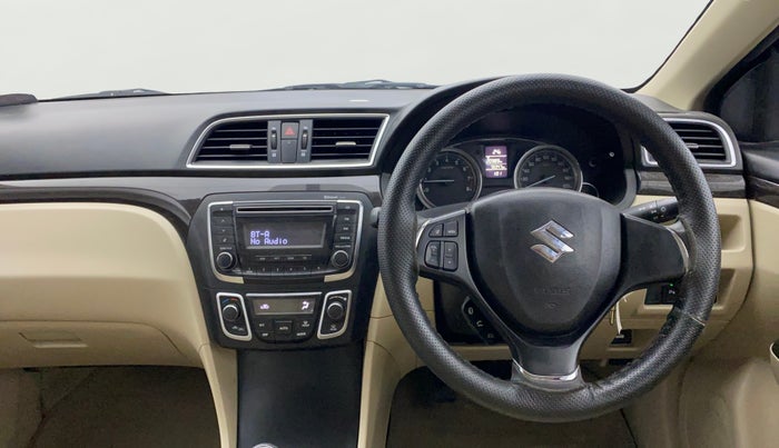 2016 Maruti Ciaz VXI+, Petrol, Manual, 70,347 km, Steering Wheel Close Up