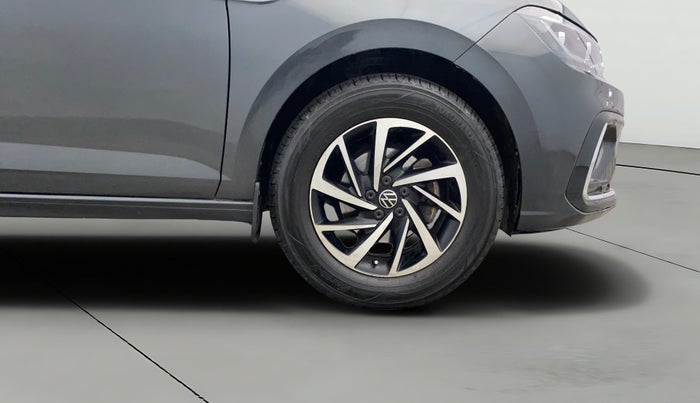 2023 Volkswagen VIRTUS TOPLINE TSI 1.0 AT, Petrol, Automatic, 59,729 km, Right Front Wheel