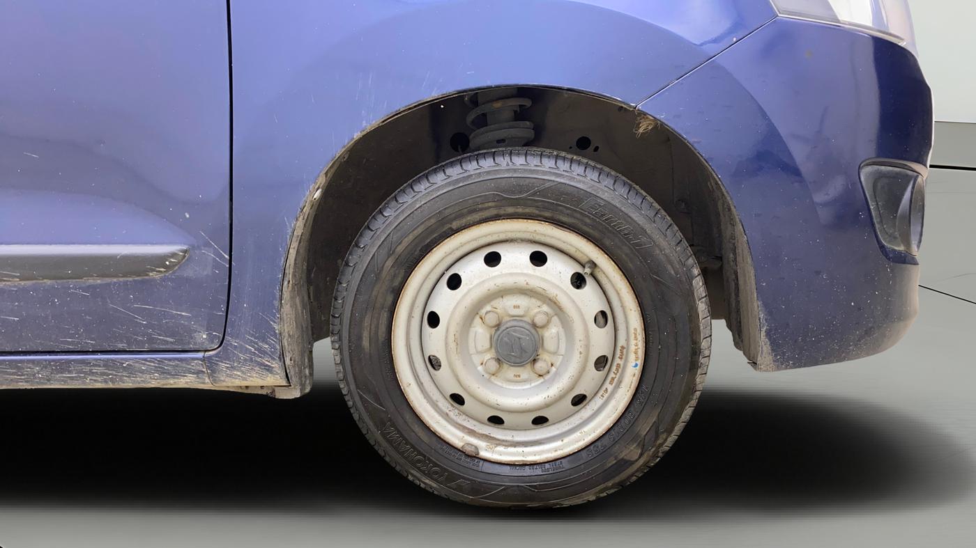 2018 Maruti Wagon R 1.0 LXI CNG, CNG, Manual, 29,874 km, Right Front Wheel