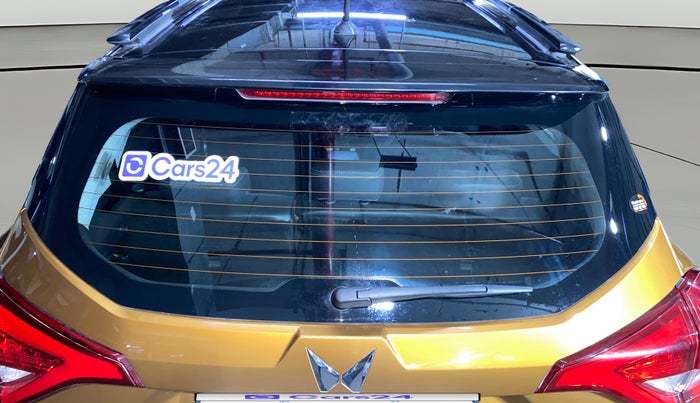 2023 Mahindra XUV300 W8(O) 1.2 PETROL DUAL TONE, Petrol, Manual, 58,758 km, Rear Windshield