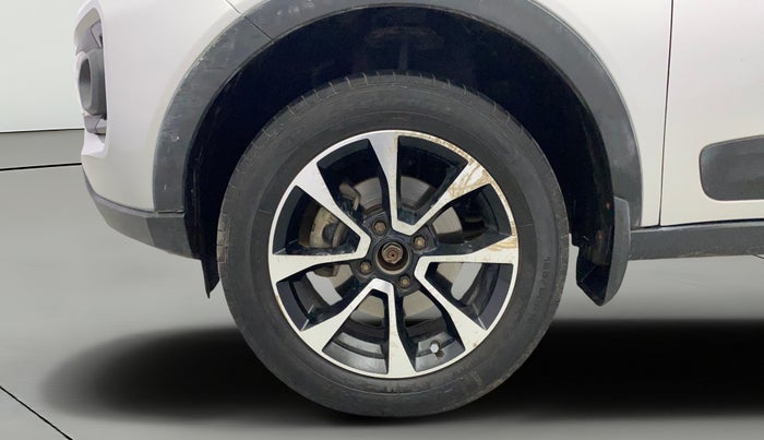 2021 Tata NEXON XMA SUNROOF PETROL, Petrol, Automatic, 33,081 km, Left Front Wheel